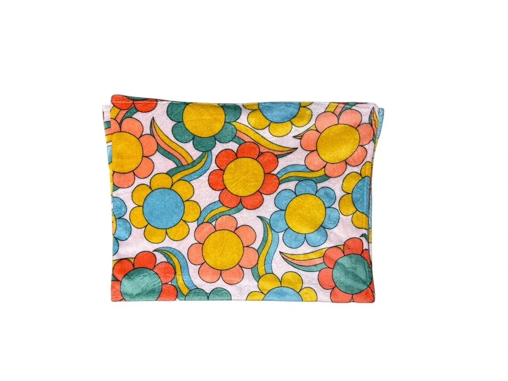 Colorful Flower Print Fleece Throw Blanket Accent Cover Quilt Floral Groovy Boho
